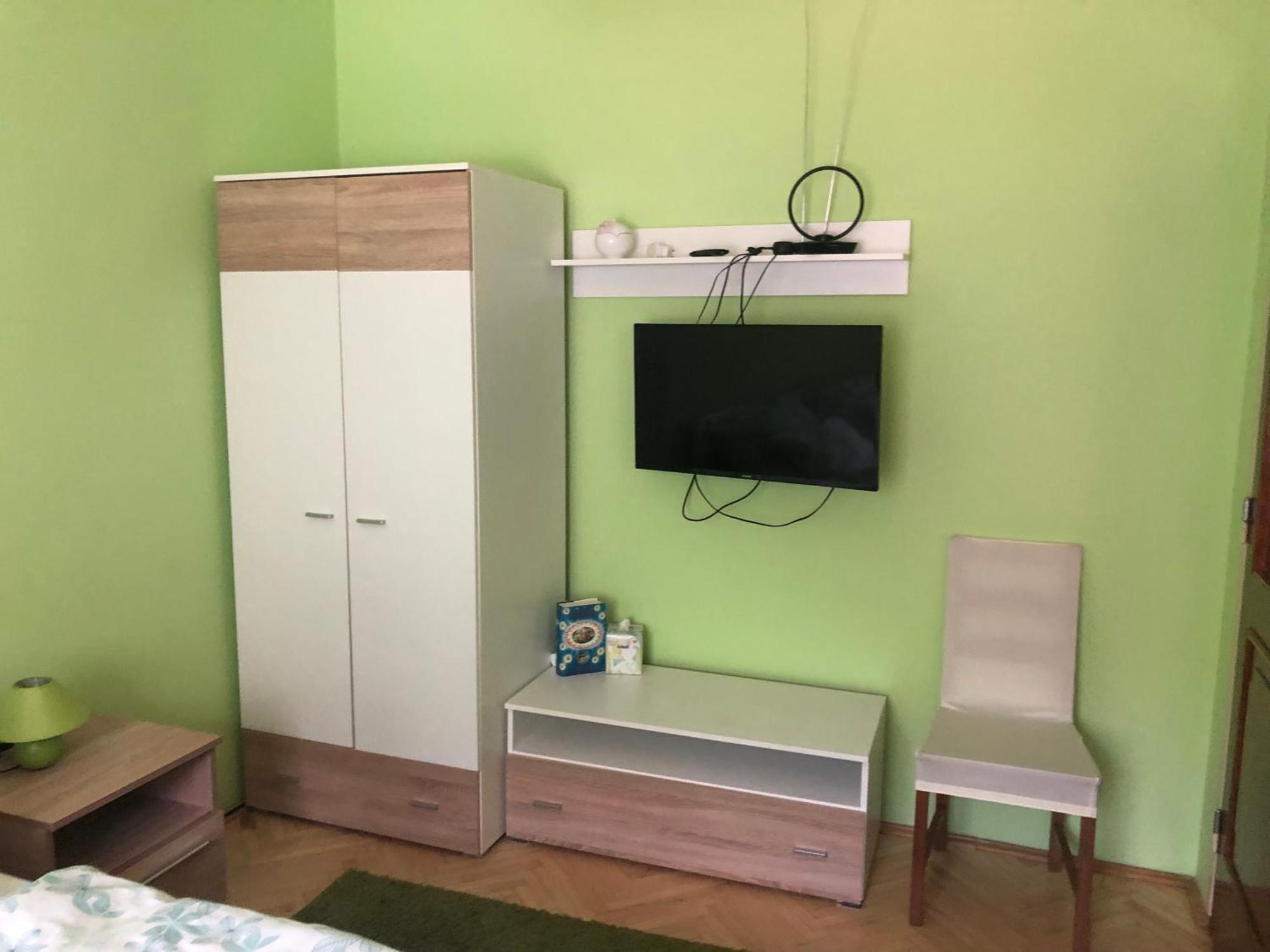 Bakonyi Mamutfenyő Vendégház Tés Exterior foto